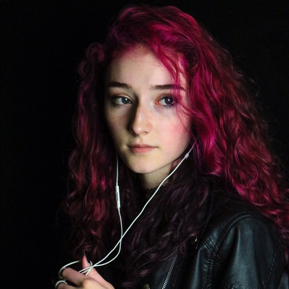 Meet your Posher, Cinder - Picture 5 of 5